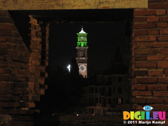 SX19462 Lamberti tower from ponte de Castelvecchio at night, Verona, Italy